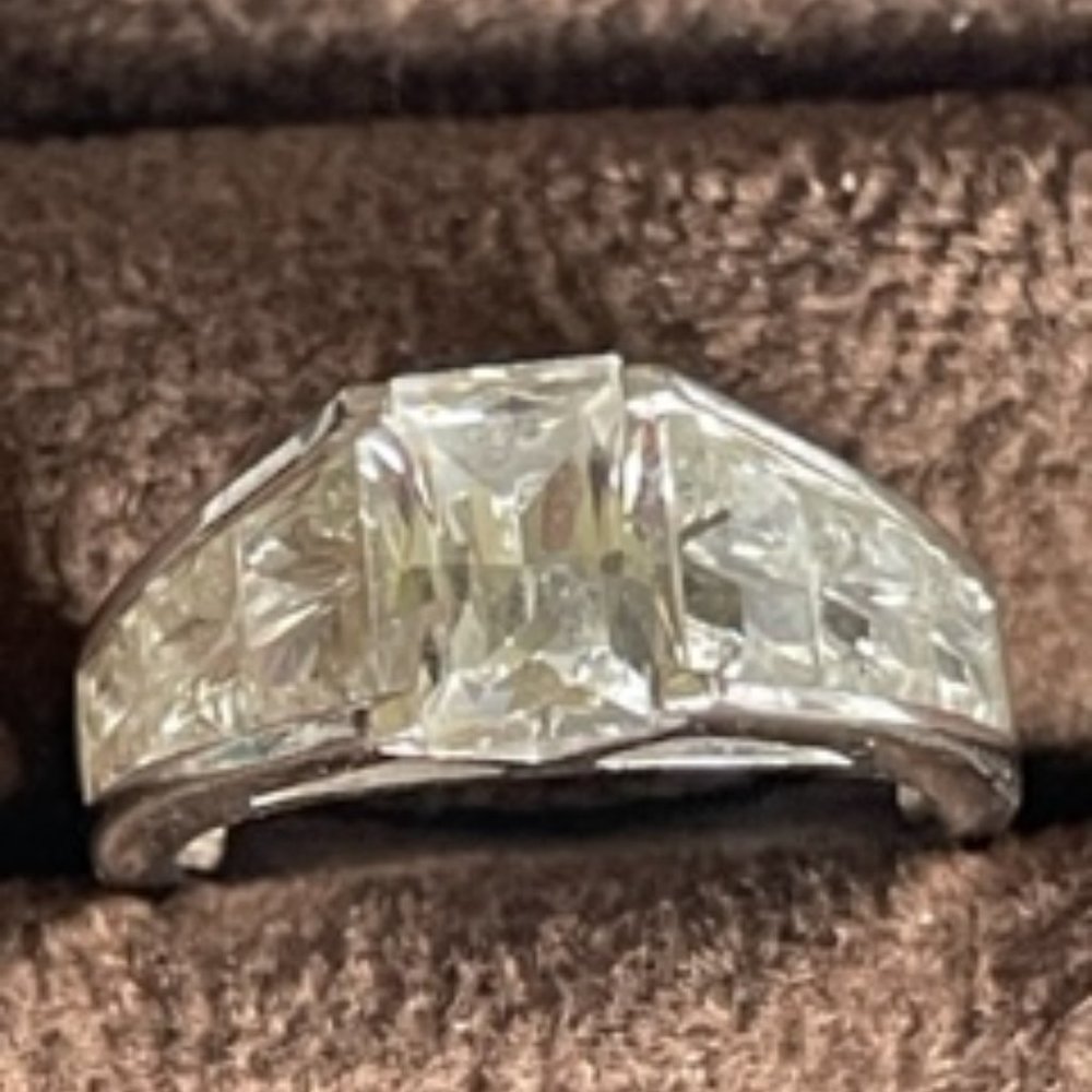 QVC DMQ Sterling Silver Ring size 6